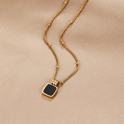 Collar colgante Lucía Black
